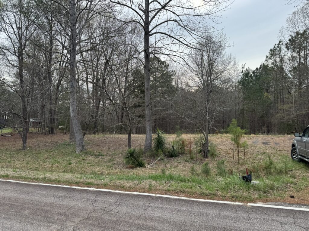 704 Forest Hills Dr-1