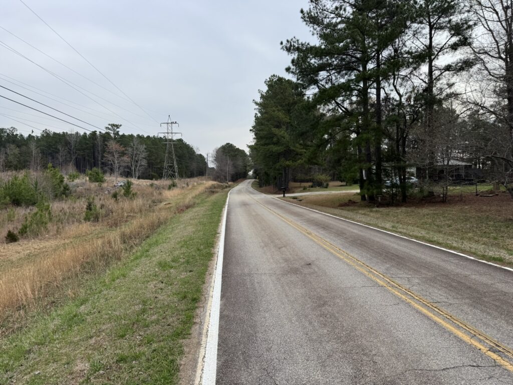 704 Forest Hills Dr-2