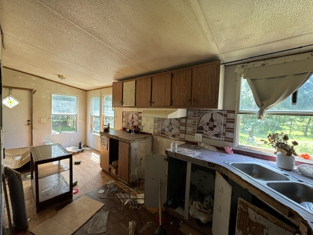 1891 High Point Cir-2