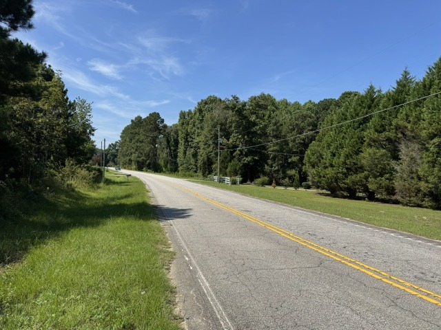R of 2291 Shillings Bridge Rd-3