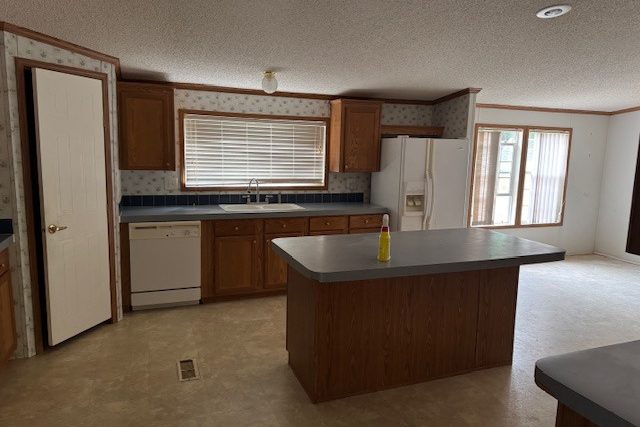 228 Vernon Dr-5