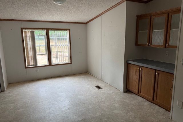 228 Vernon Dr-8