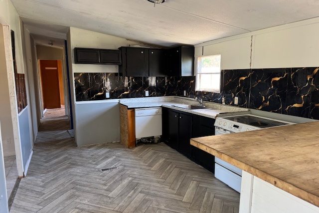 461 Olive Dr-5