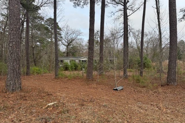 698 E Blackcreek Rd-1